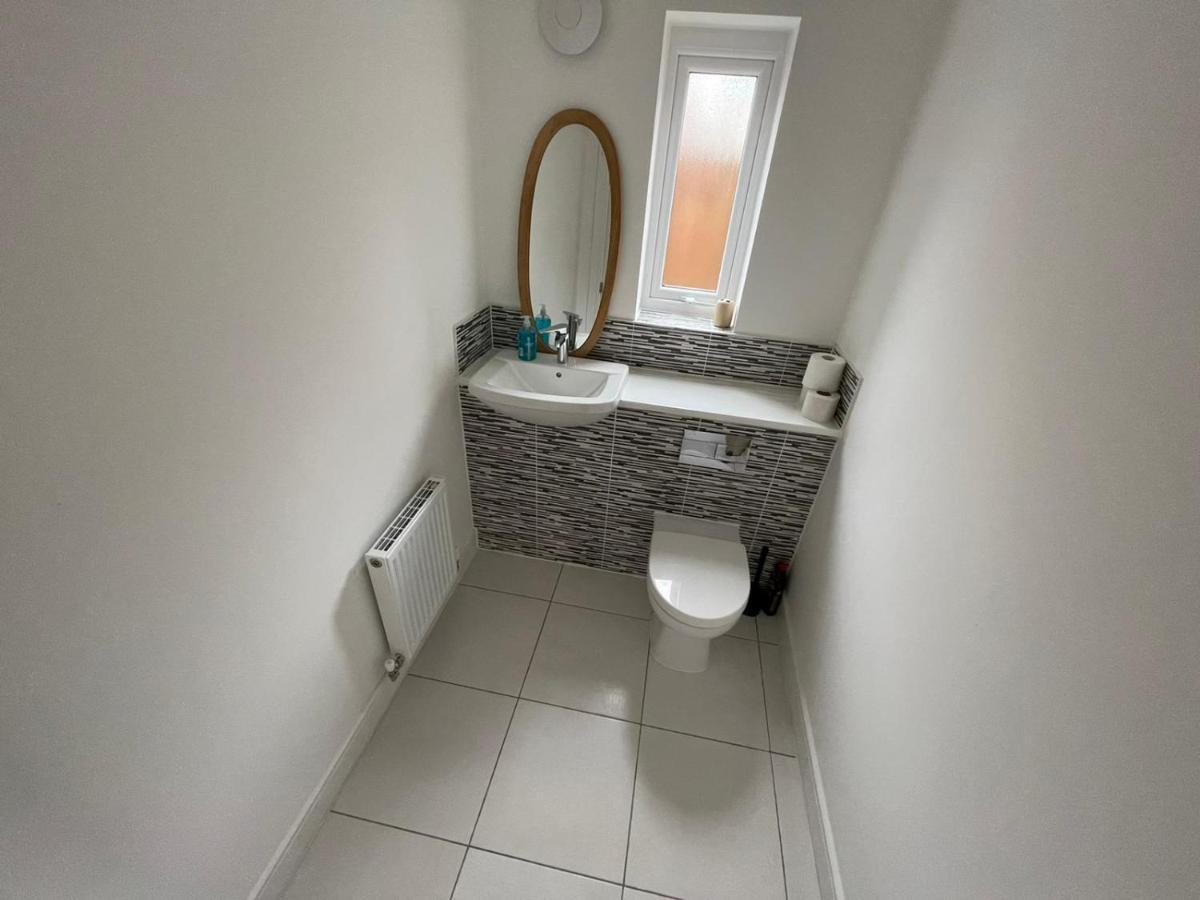 Modern Room With Huge Bed - Walk To City Centre! Manchester Dış mekan fotoğraf
