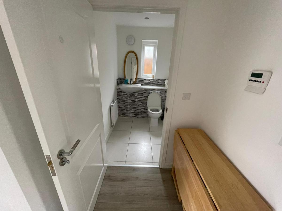 Modern Room With Huge Bed - Walk To City Centre! Manchester Dış mekan fotoğraf