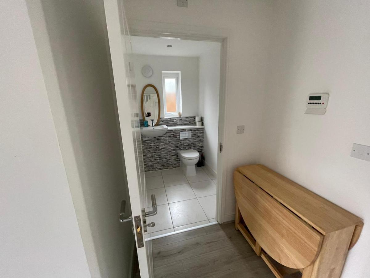 Modern Room With Huge Bed - Walk To City Centre! Manchester Dış mekan fotoğraf